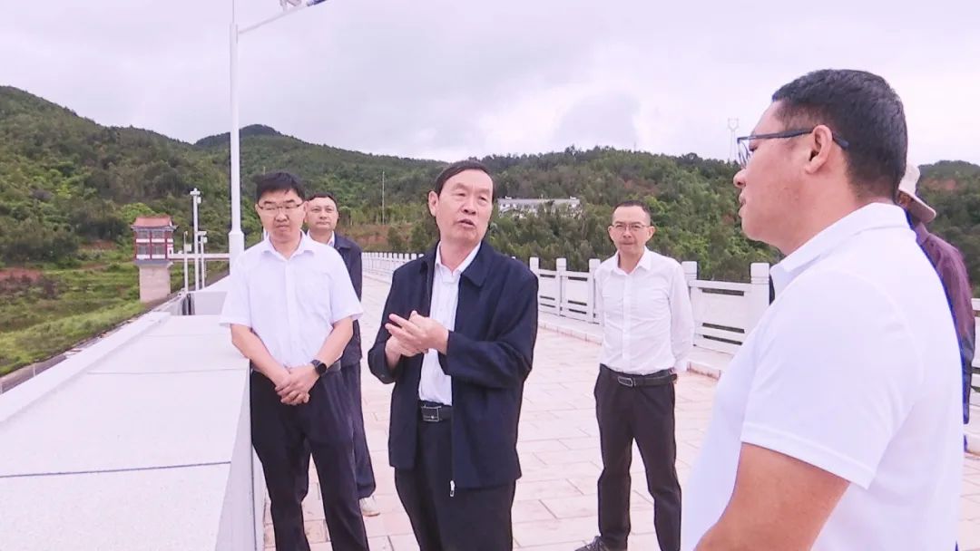 李明峰调研指导防汛减灾工作
